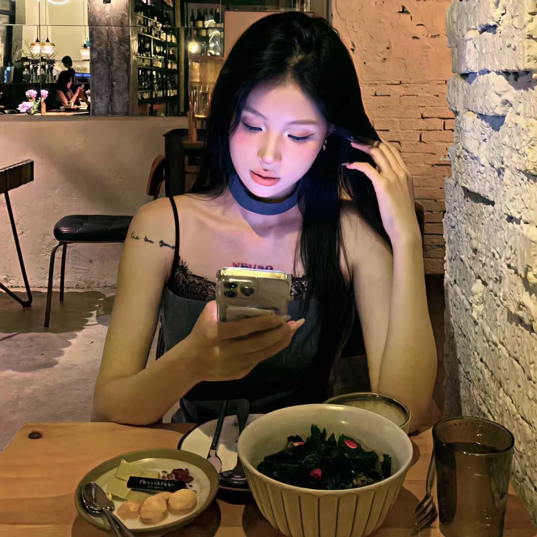 垃圾箱里的婴儿封面